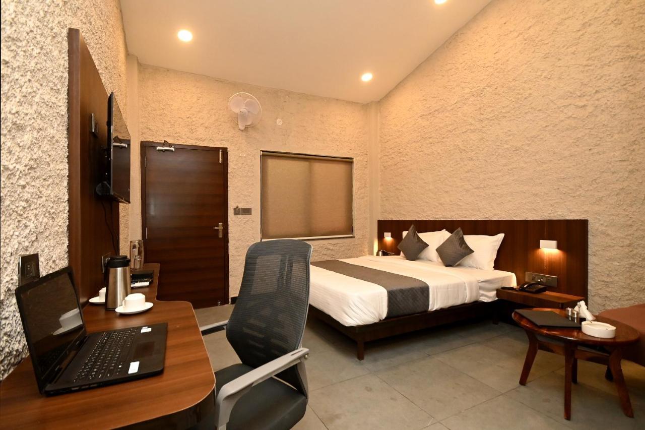 Navtara Hotel 3*