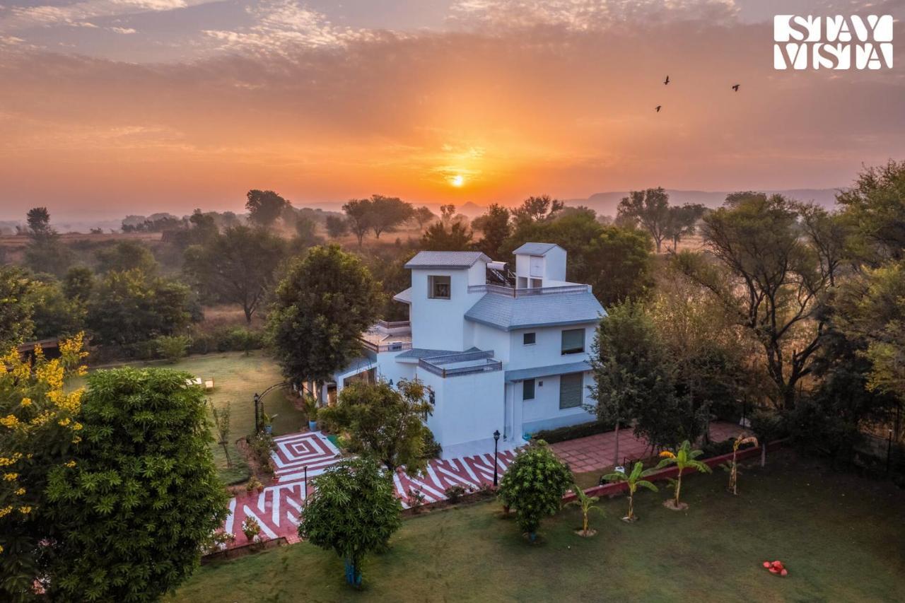 Stayvista's Nature - Escape With Terrace-balconies With View, Lawn & Gazebo Villa *