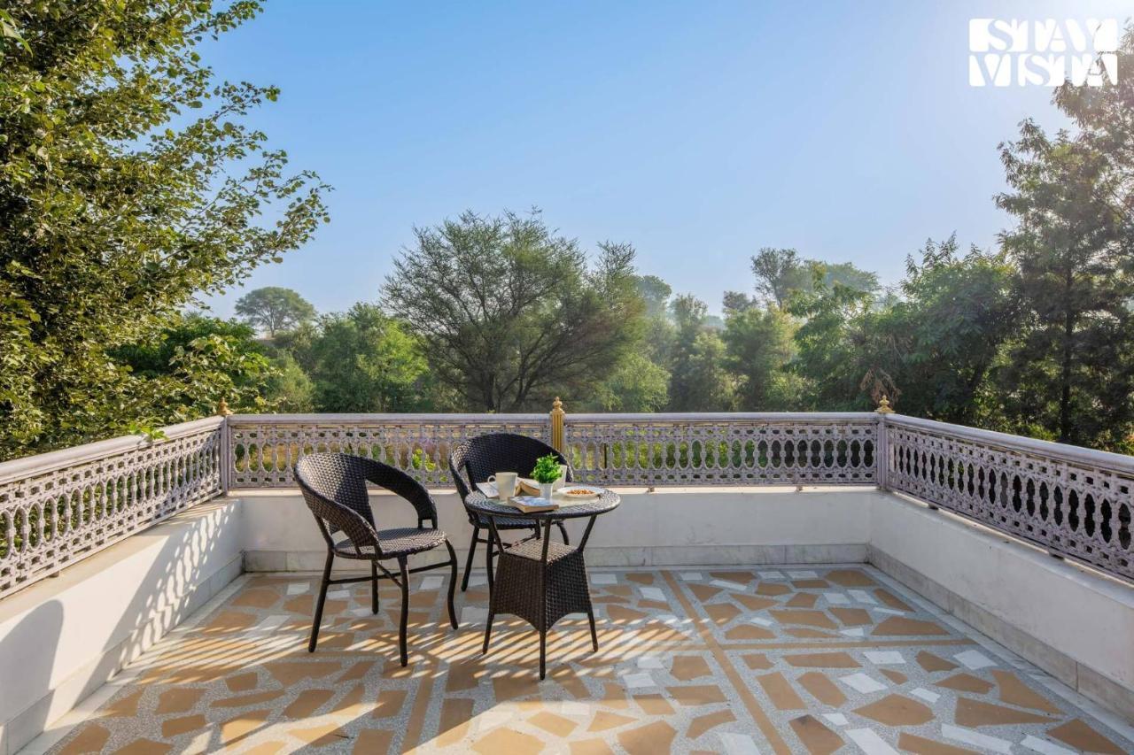 Stayvista's Nature - Escape With Terrace-balconies With View, Lawn & Gazebo *