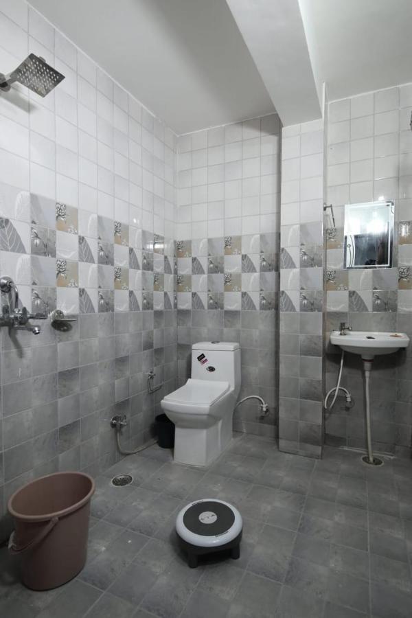 Backpackers Hostel *