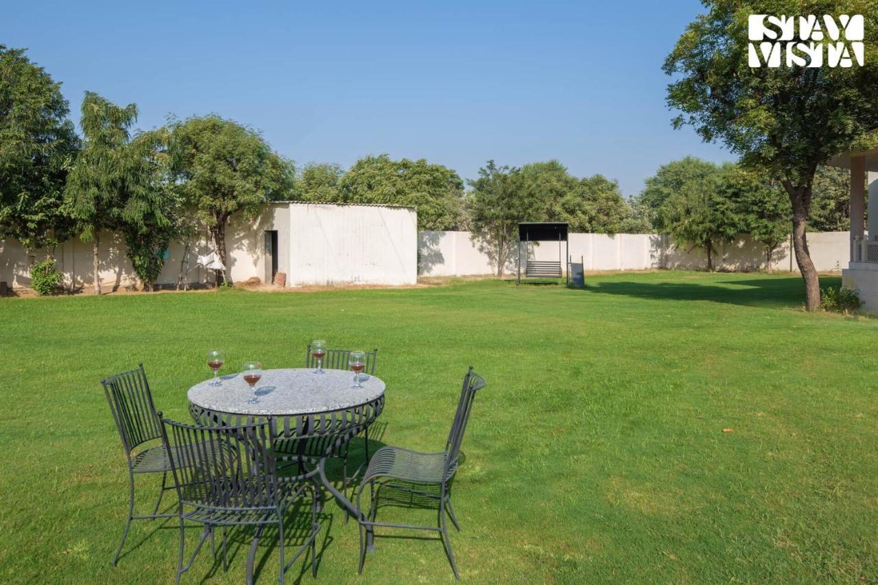 Stayvista'S The Cosy Countryside - Villa With Lawn & Indoor-Outdoor Games In Jaipur Villa