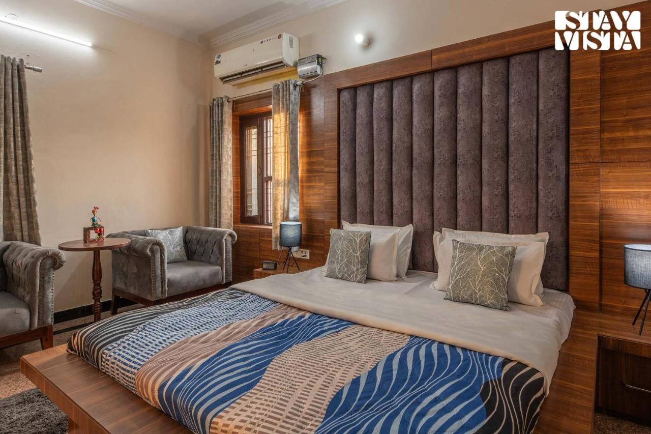 Stayvista'S The Cosy Countryside - Villa With Lawn & Indoor-Outdoor Games In Jaipur Villa *