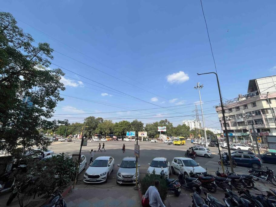 Casa Paradis- Secure, Cozy& Peaceful Paradise In Heart Of Happening Colony * Jaipur