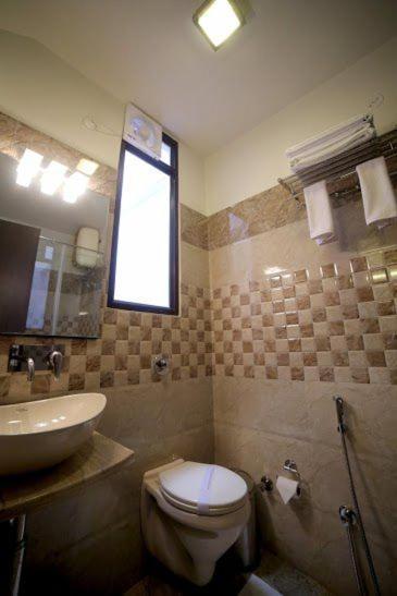 Signature Hotel 3*