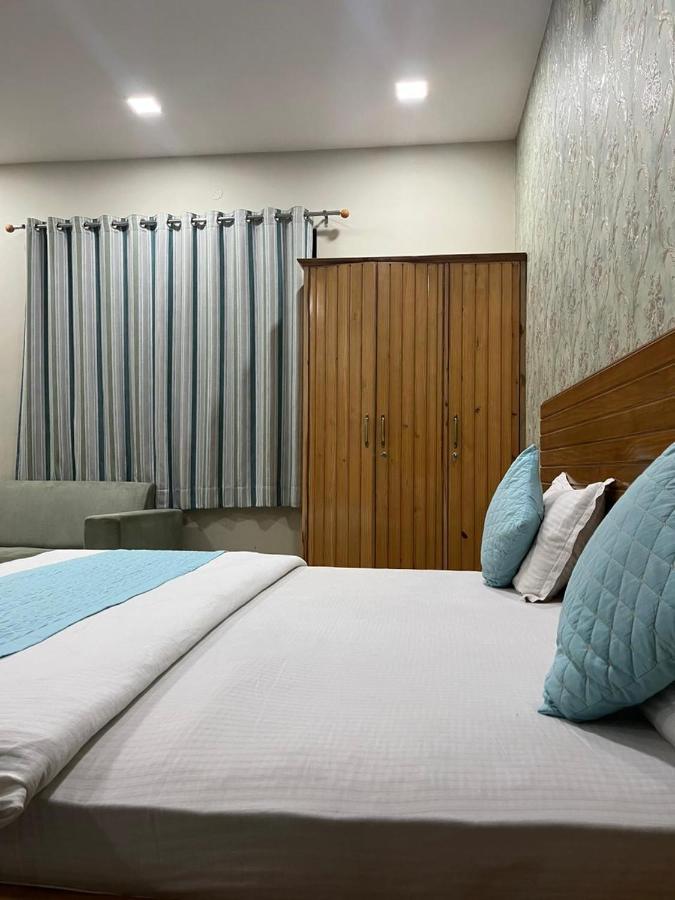 The Circle Era - An Aesthetic By Shivaneel Hospitality * Jaipur