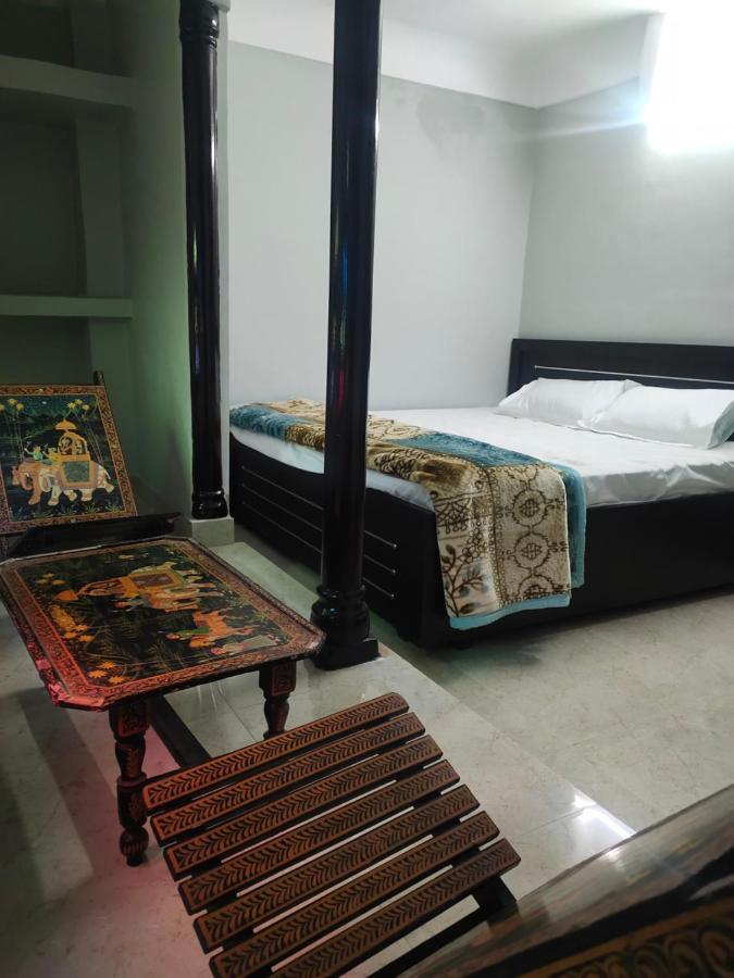 Hostel Backpackers *