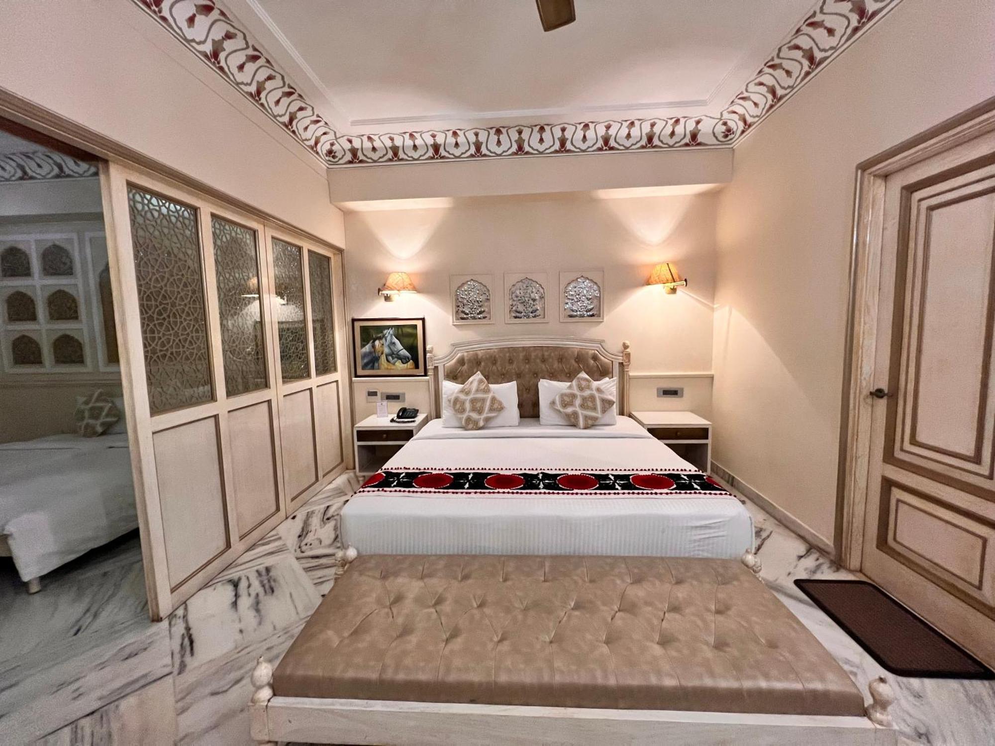Laxmi Palace Heritage Boutique 4*