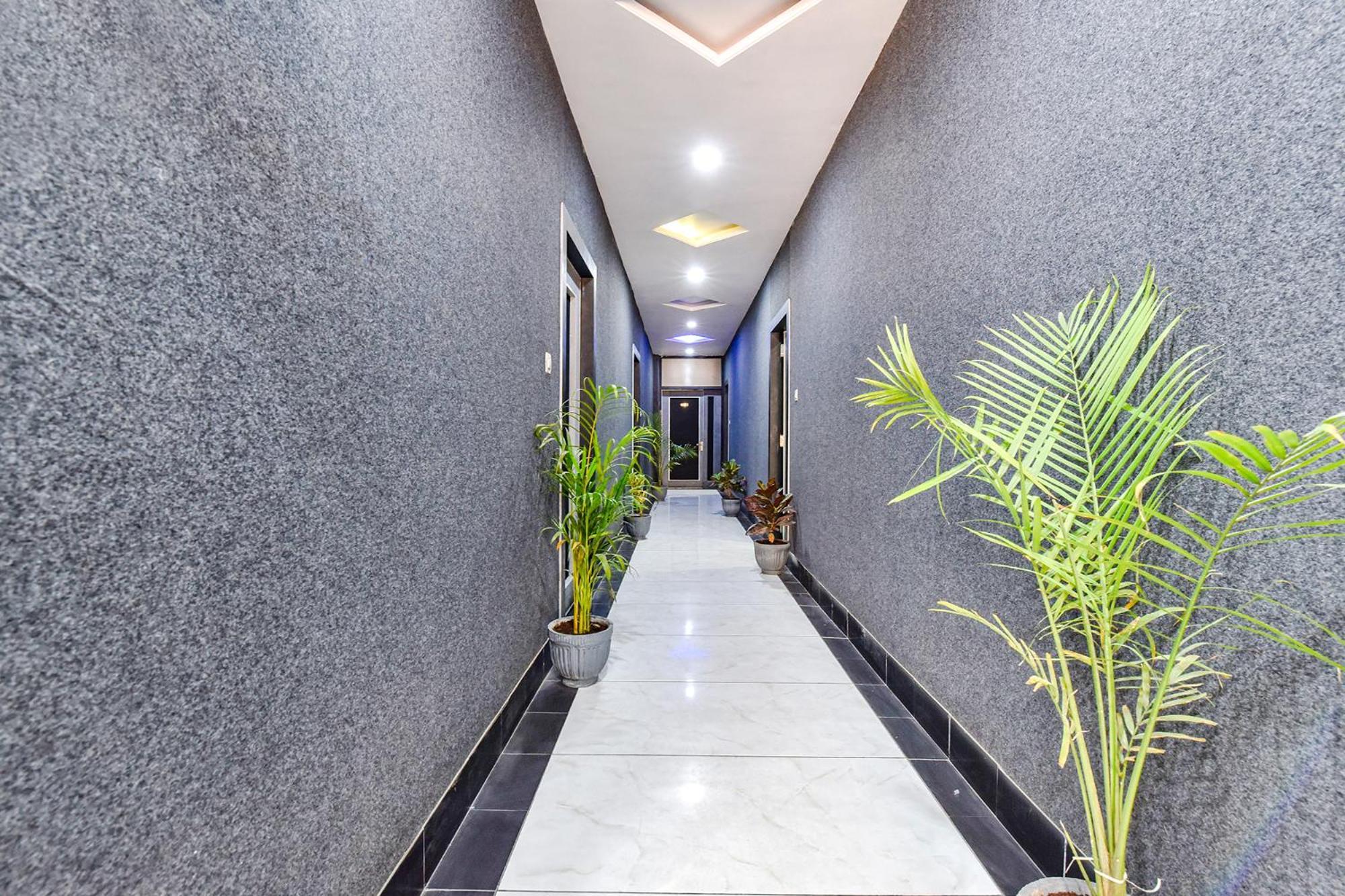 Hotel Fabhotel Surya Palace Jaipur