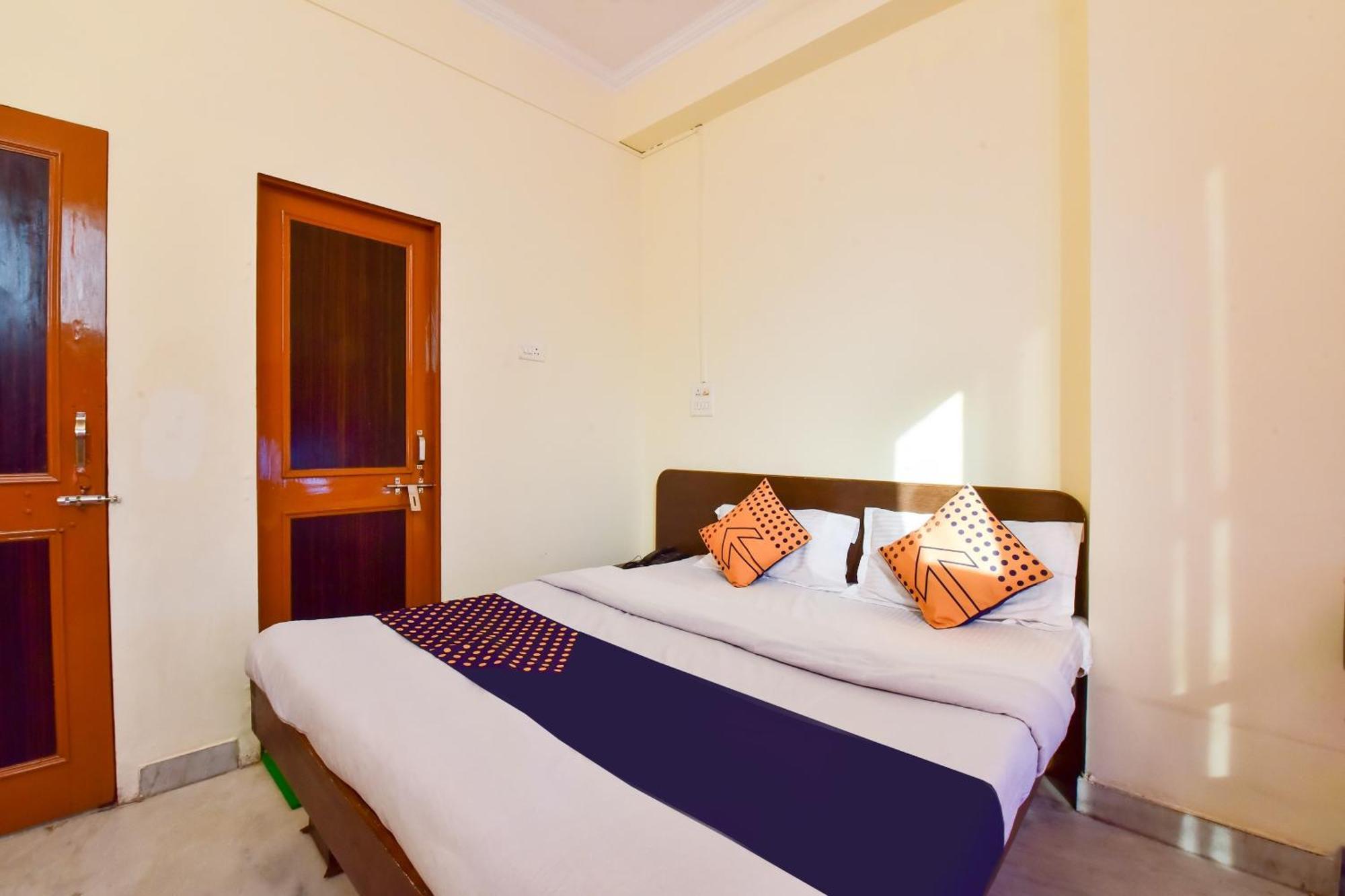 Hotel O Taj 4*