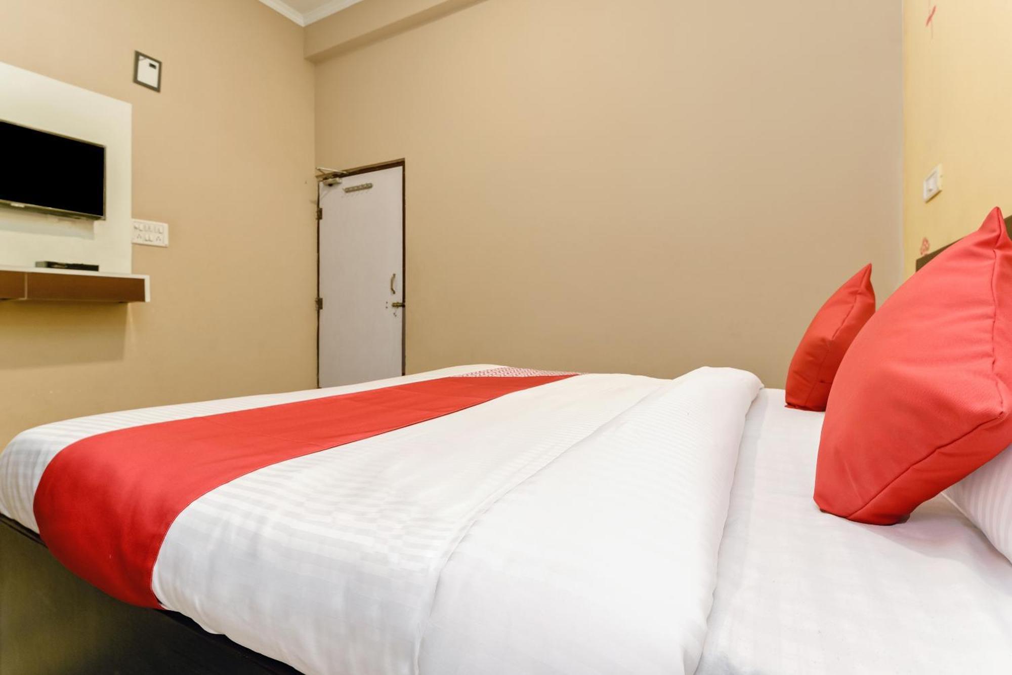 Oyo Flagship 30930 Hotel Jaipur