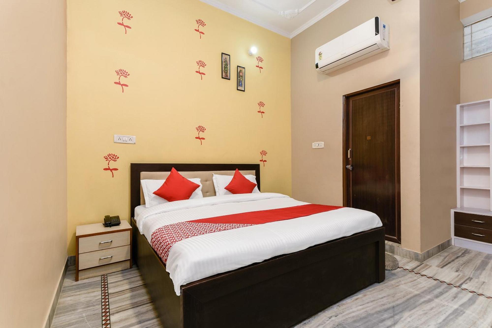 Hotel Oyo Flagship 30930