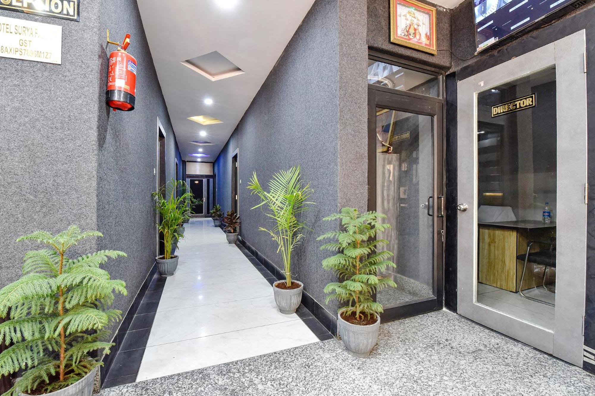 Fabhotel Surya Palace 3*
