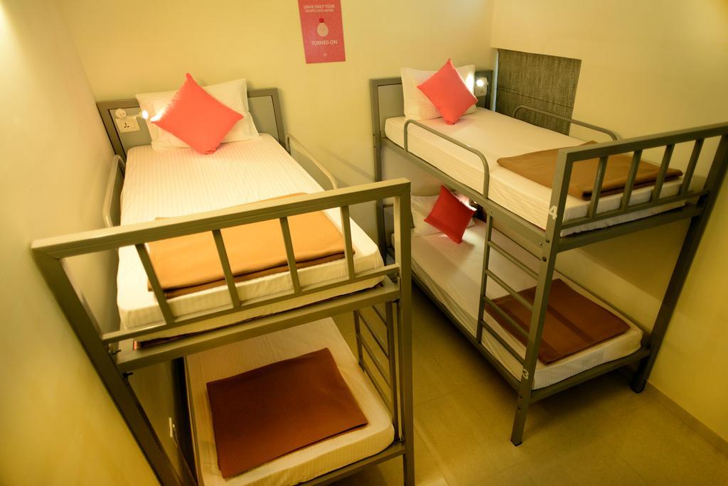 Hostel Zostel *