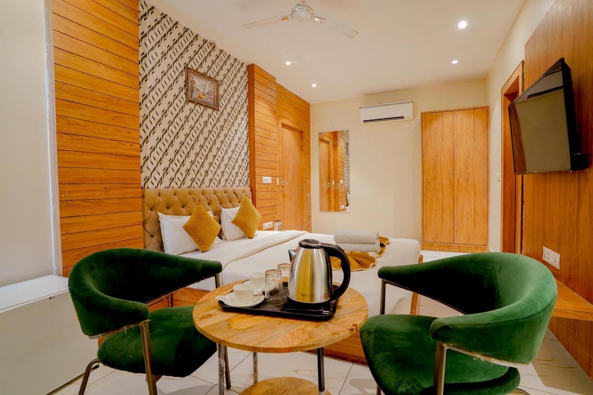 Hotel Ekana