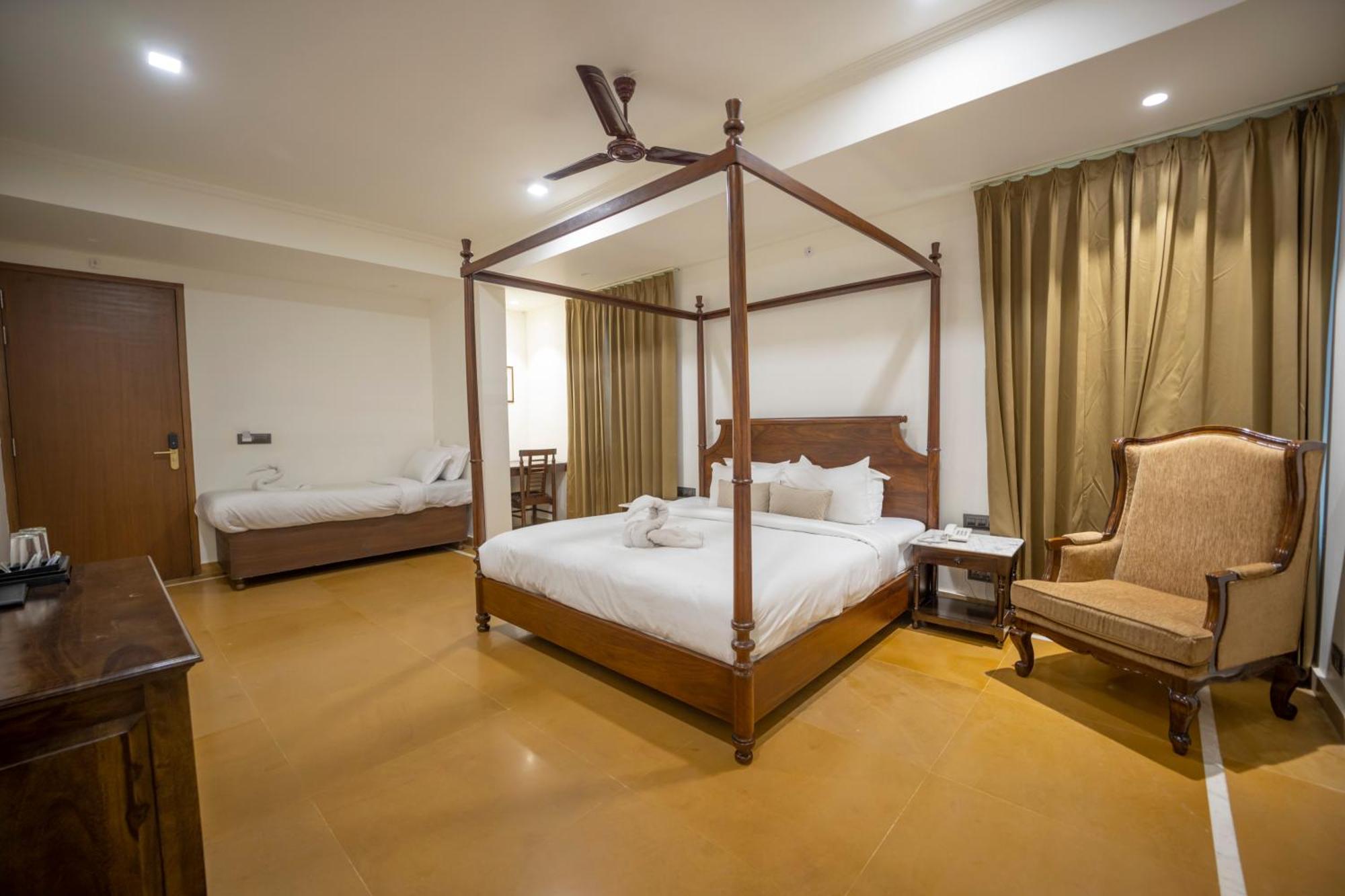 Ashok Guest house *