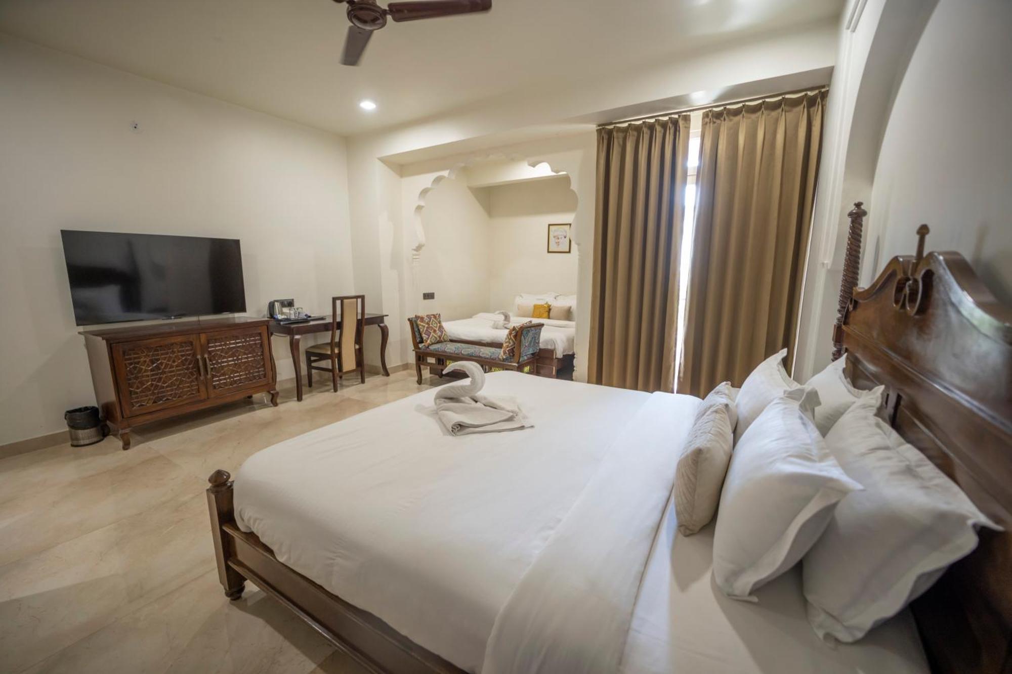 Ashok Guest house *
