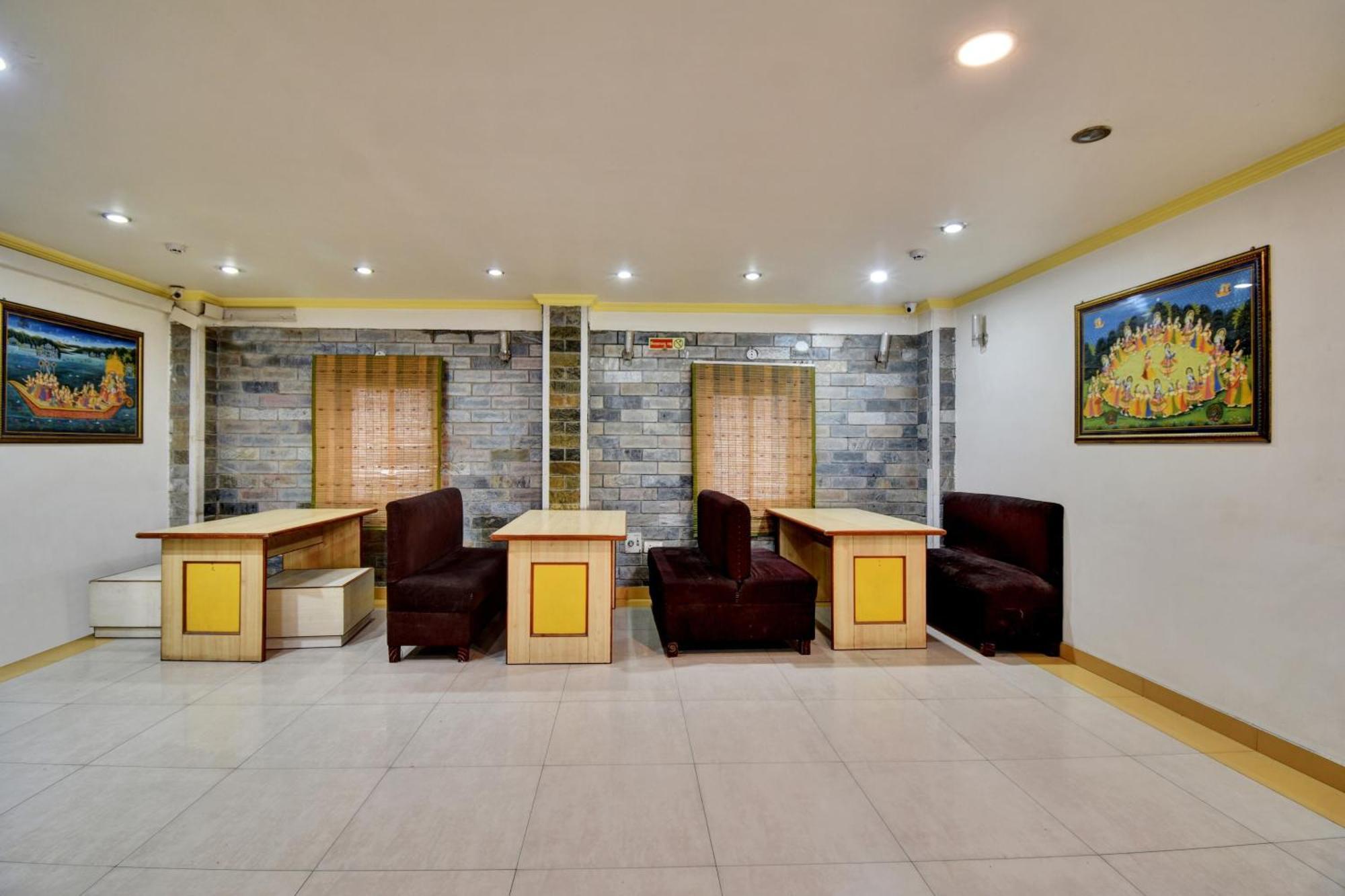 Townhouse Fly View Hotel