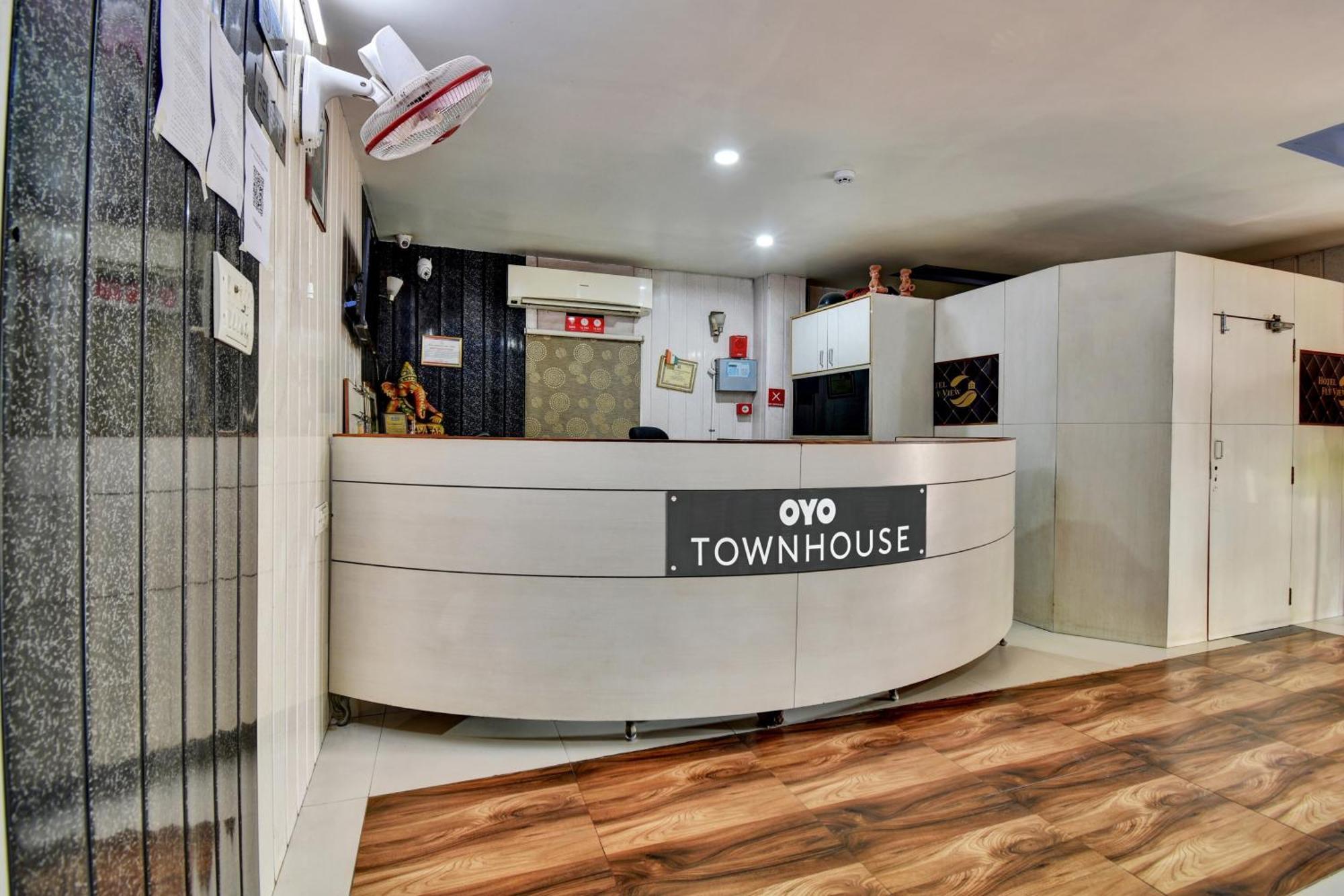 Townhouse Fly View 3*