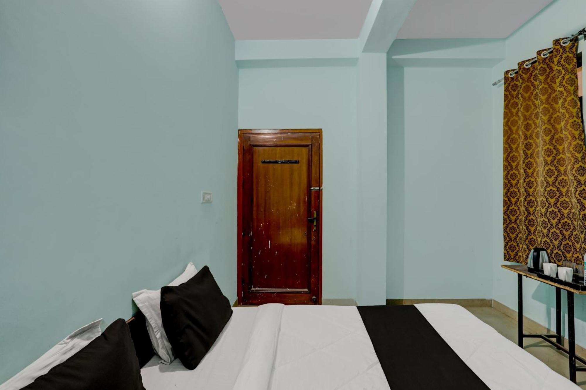 Oyo Shyam & Restaurant Hotel