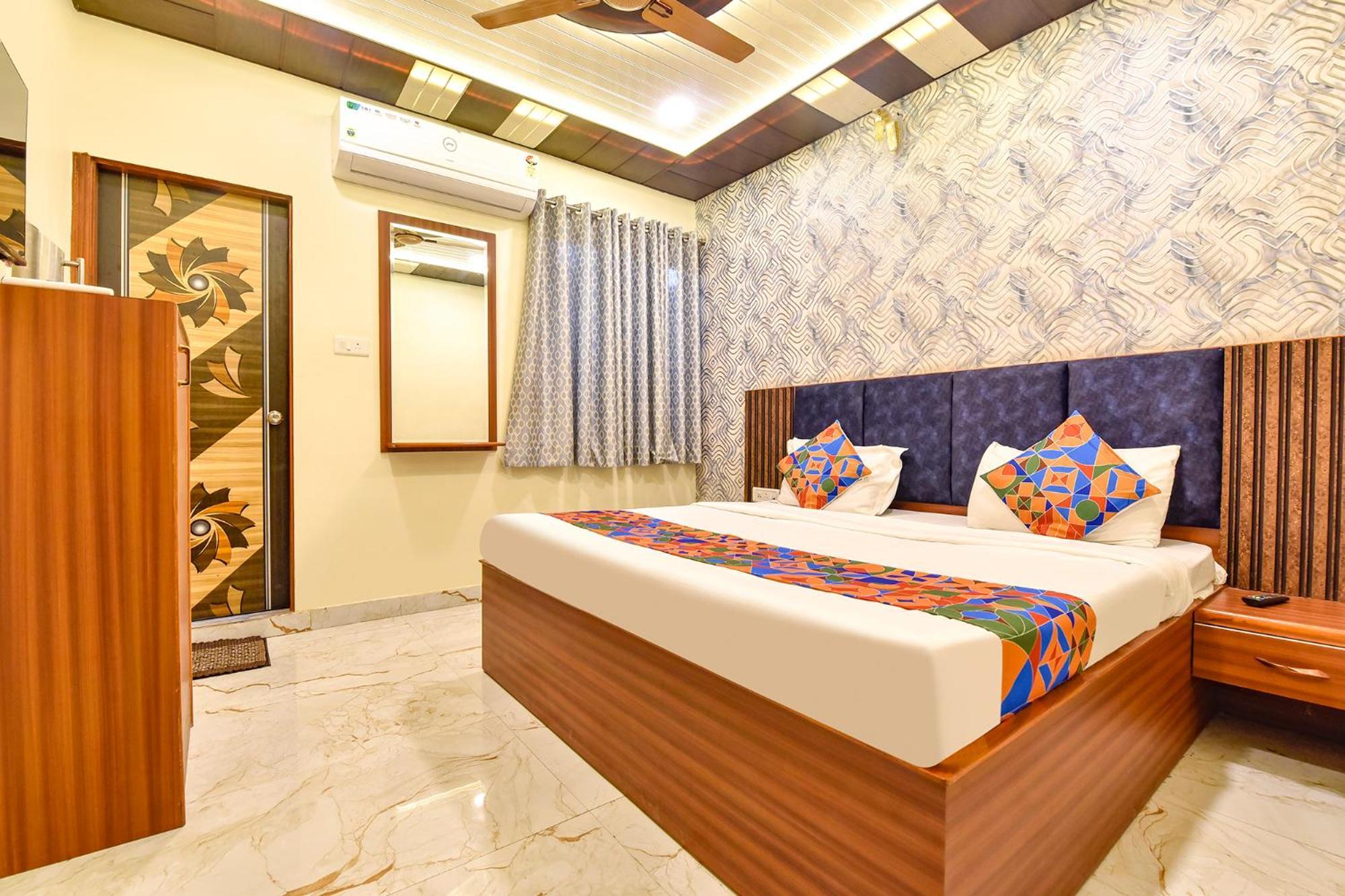 Hotel Fabhotel Spark