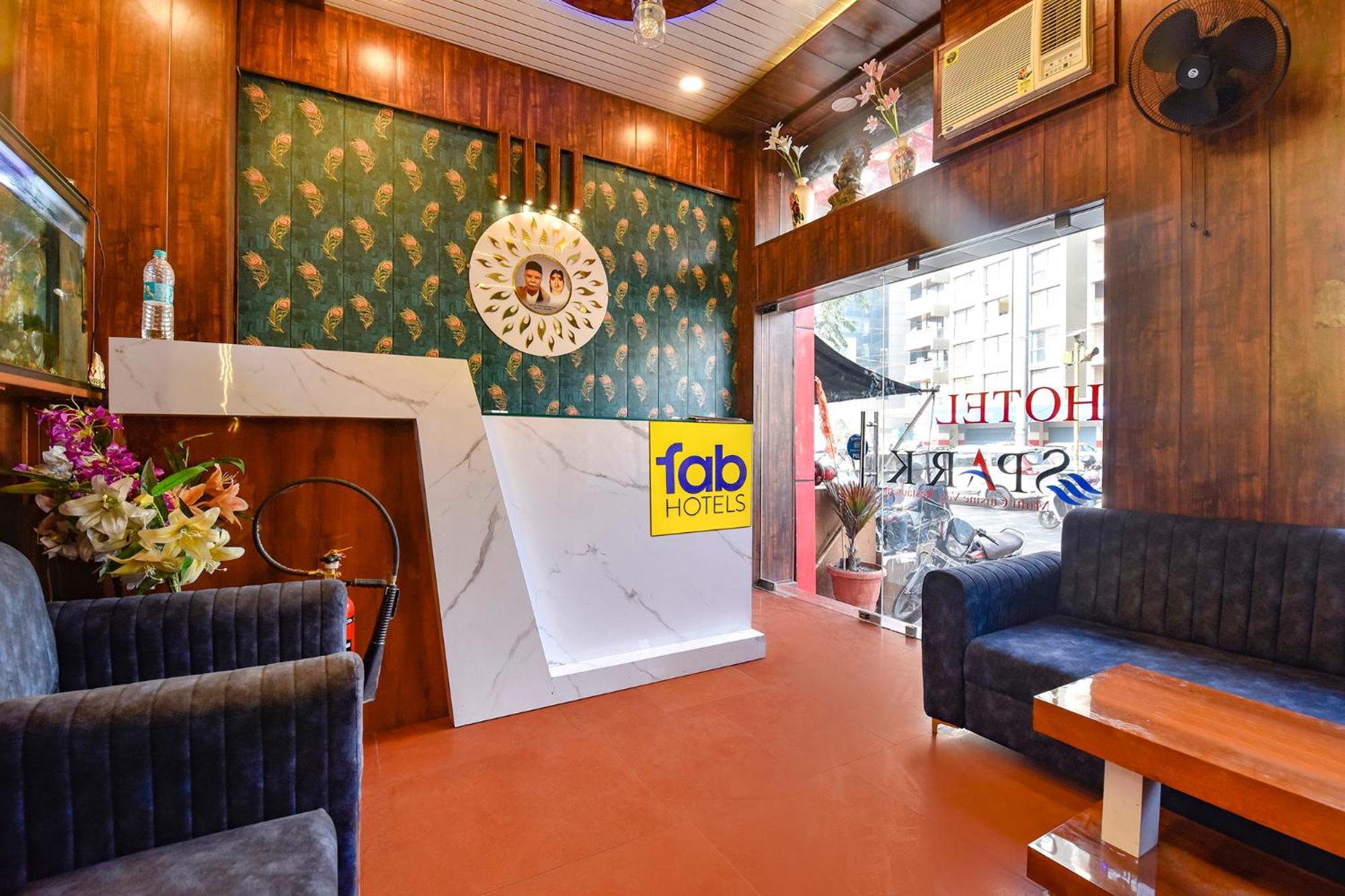Fabhotel Spark Hotel