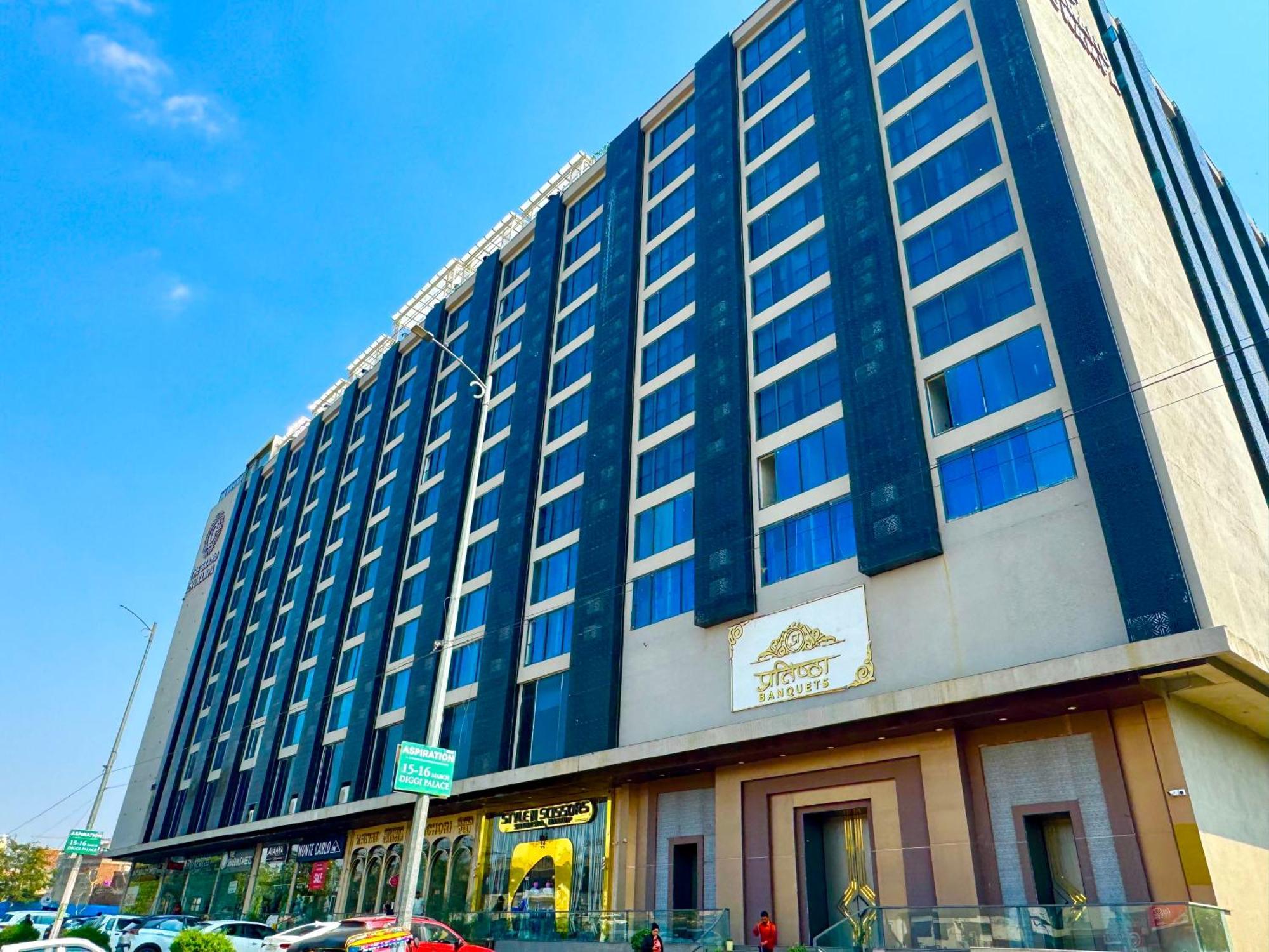 The Grand Anukampa Pink City 3*