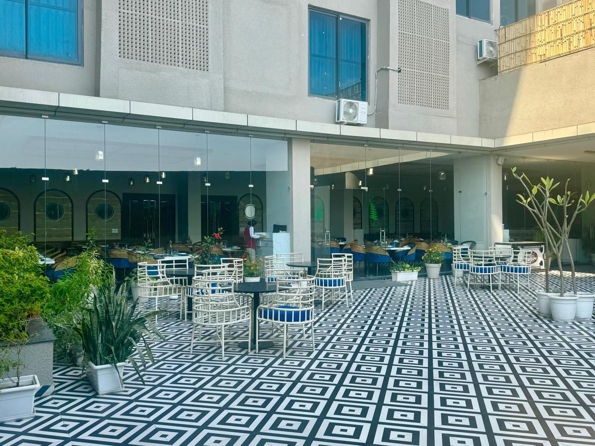 The Grand Anukampa Pink City 3*