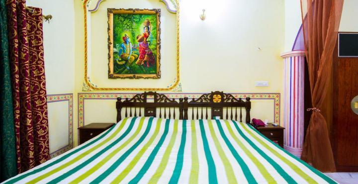 Bharat Mahal Palace