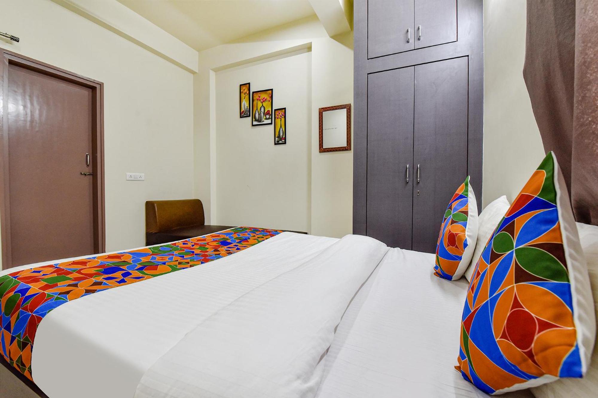 Fabhotel Moon Light Palace Jaipur
