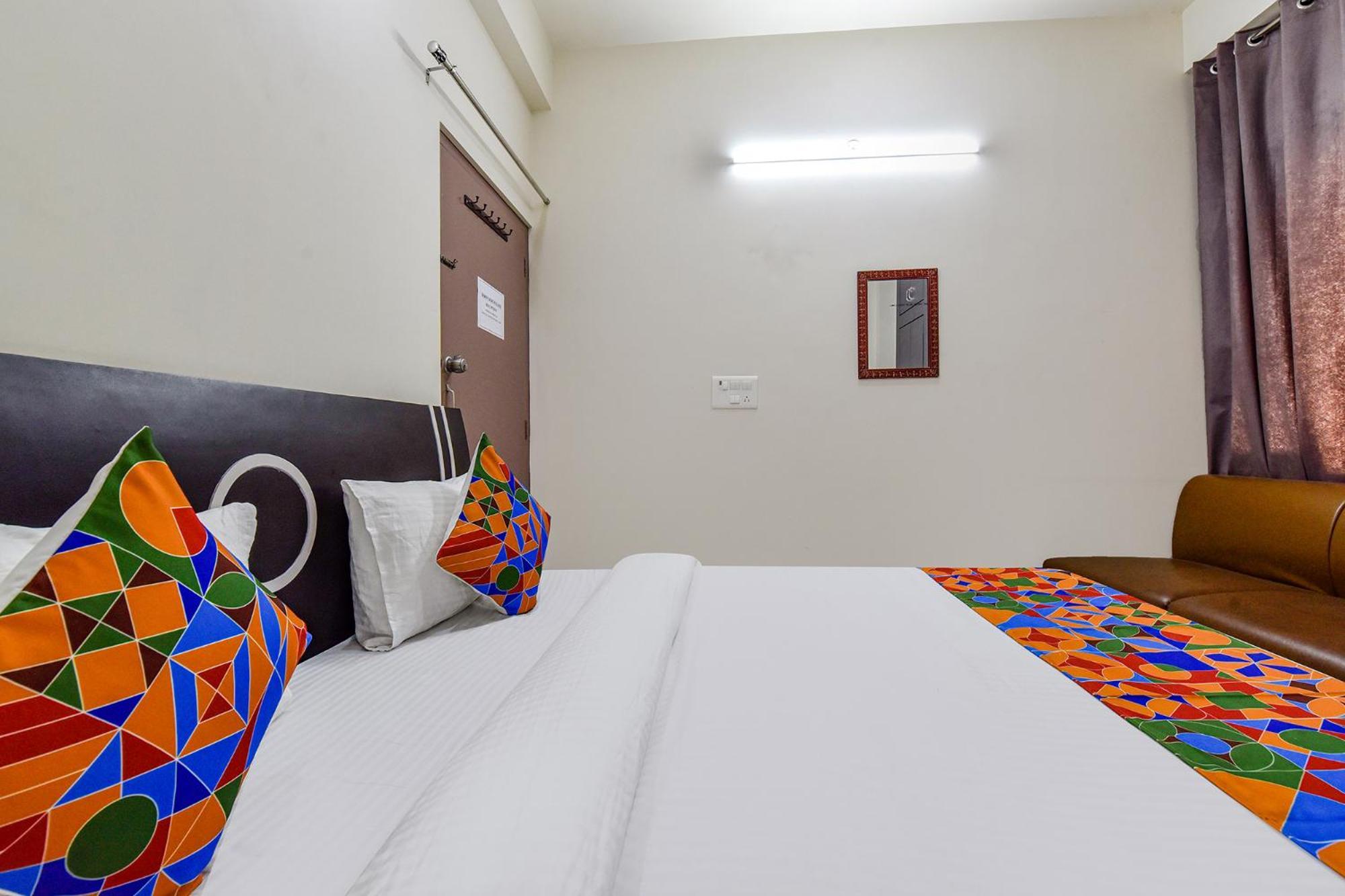 Hotel Fabhotel Moon Light Palace 3*