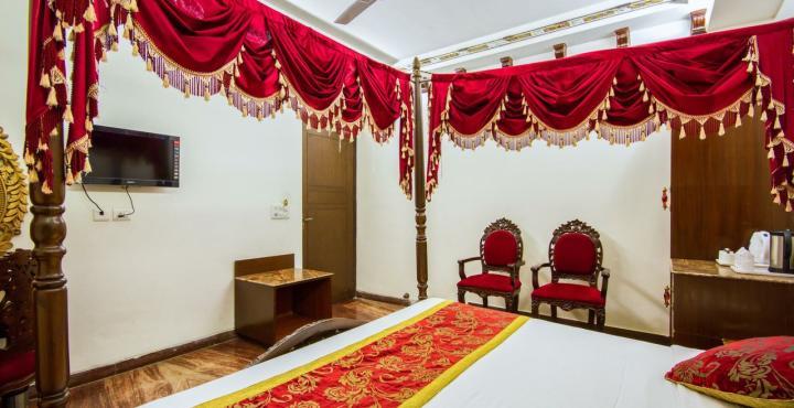 Nahargarh Haveli-near Train Station Metro Hotel Jaipur