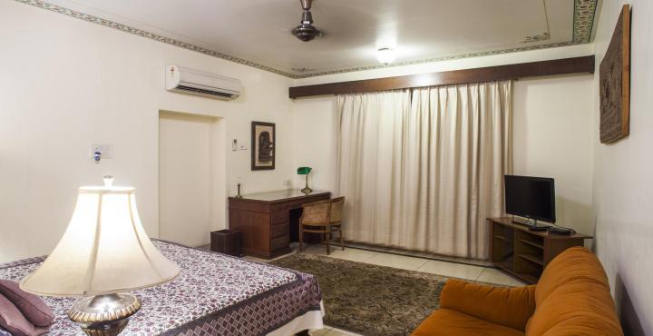 Hotel Meghniwas