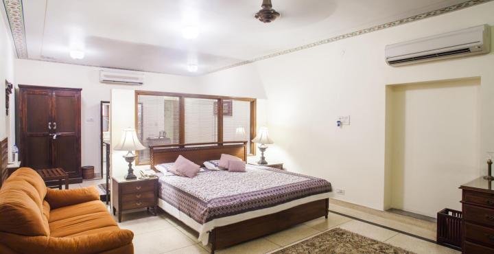 Meghniwas Hotel