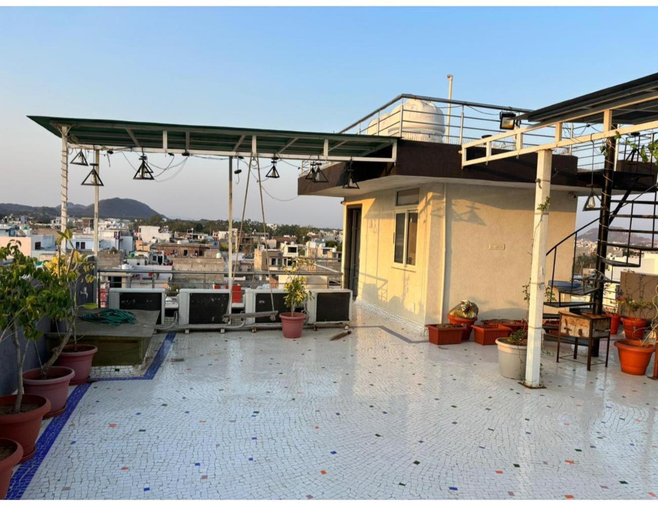 Uphar - & Restaurant, Homestay Jaipur