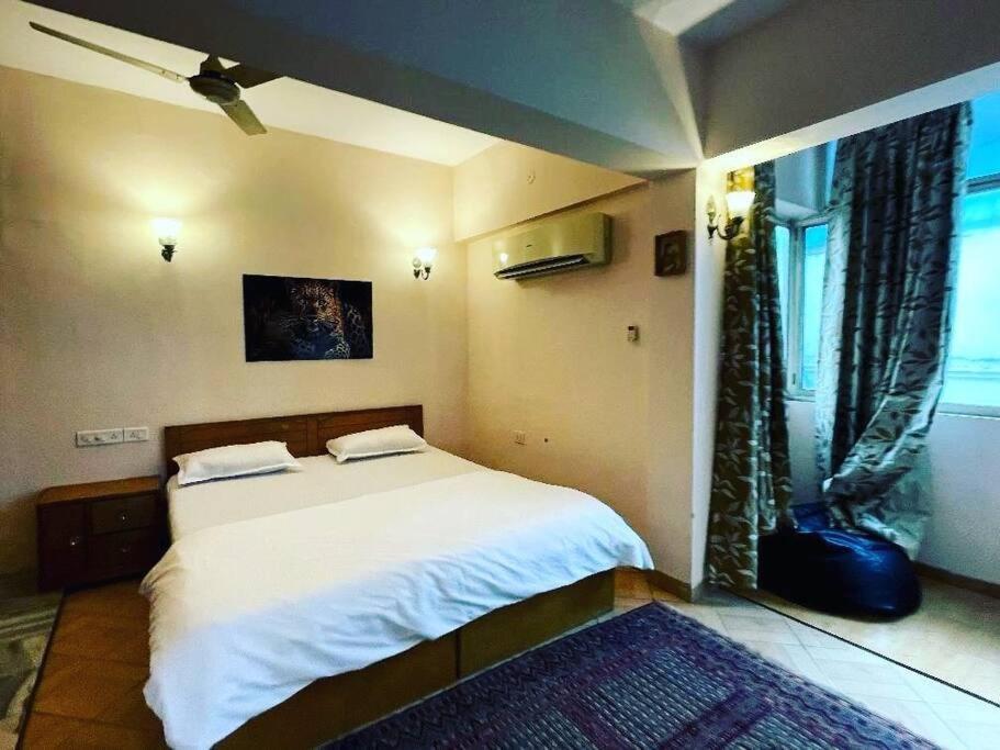 Ishana Apartment *