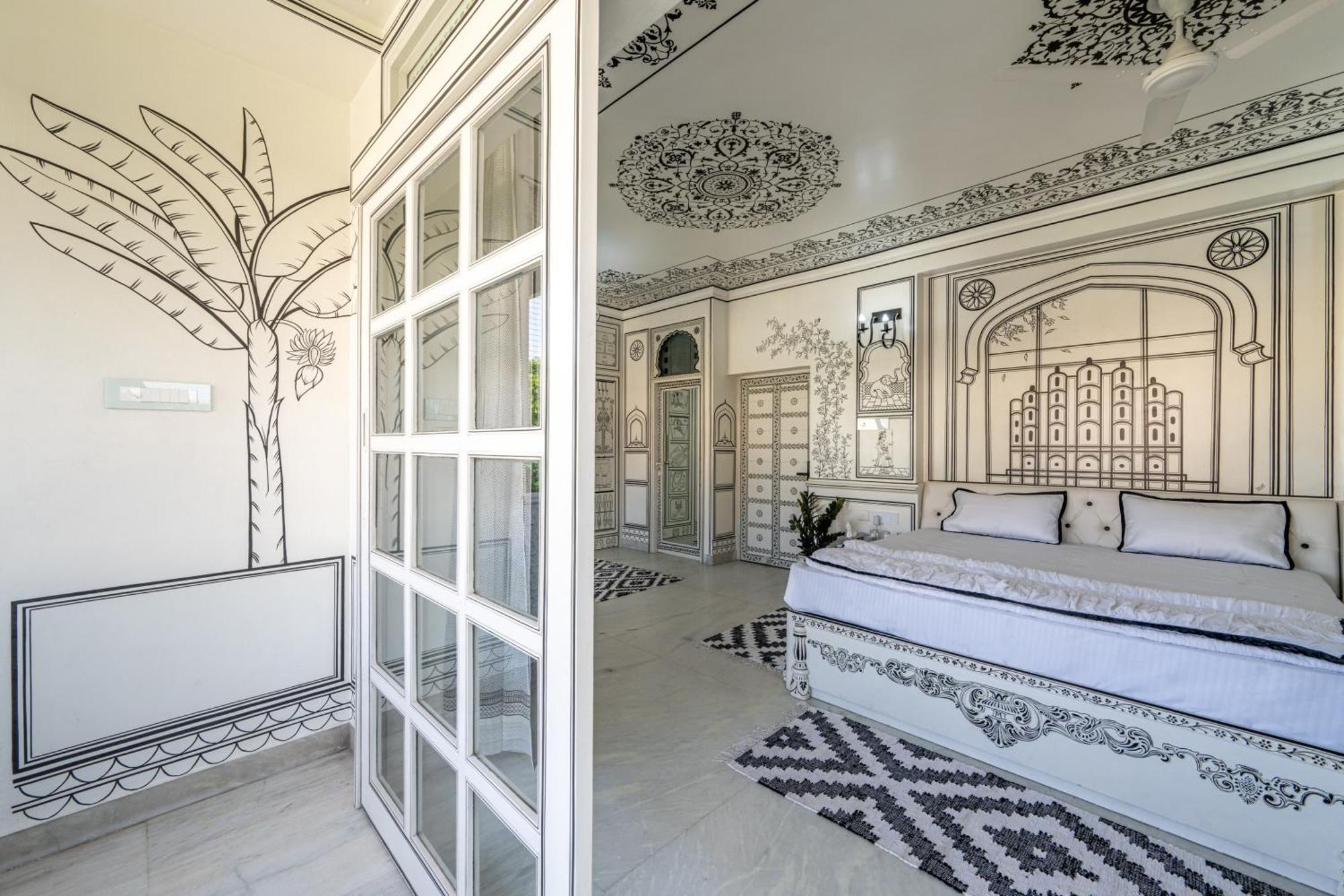 Lalluji Luxe