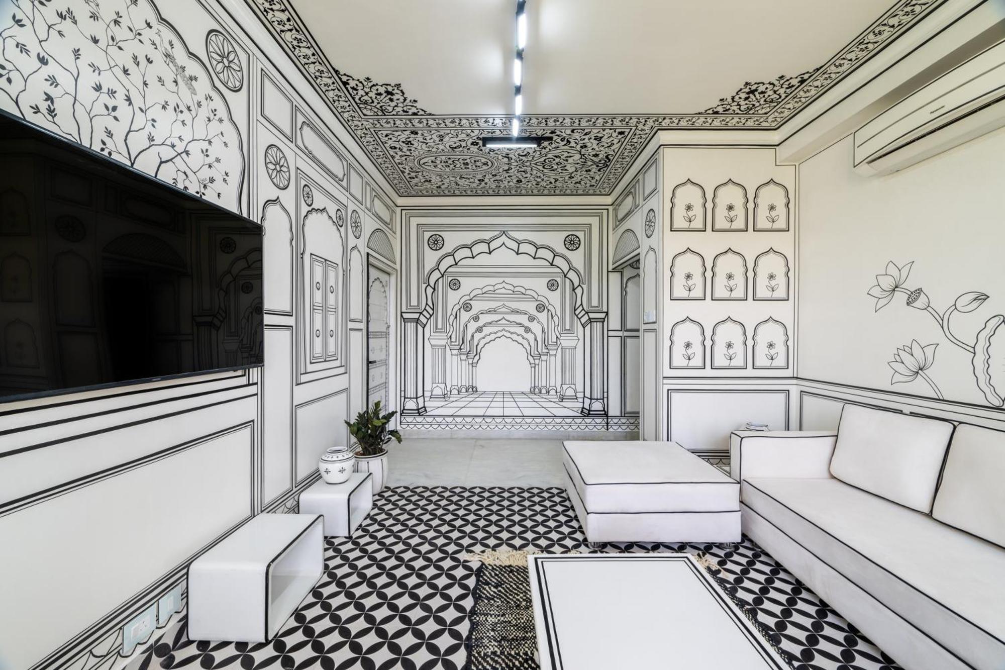Lalluji Luxe Bed & Breakfast *