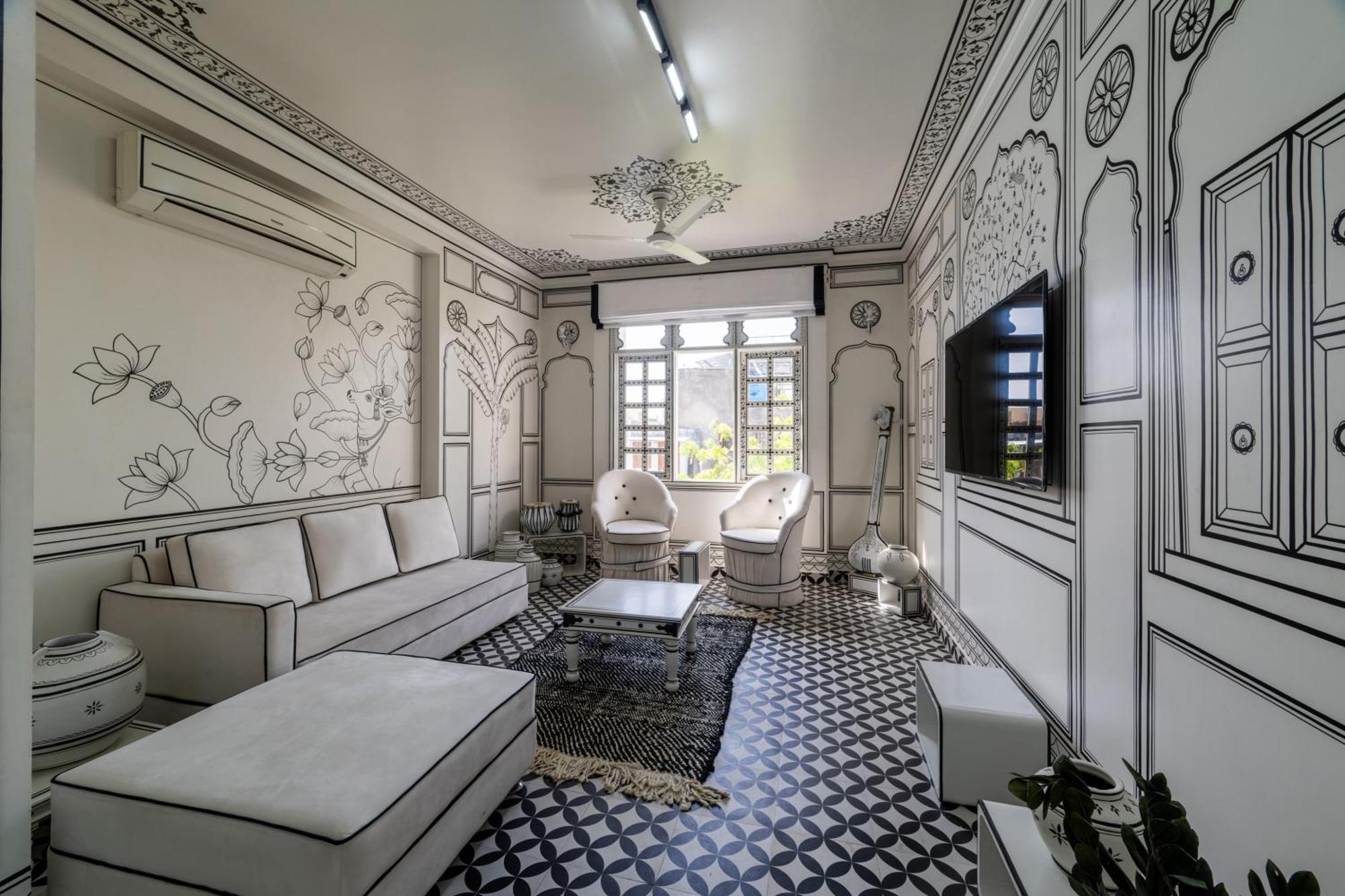 Lalluji Luxe * Jaipur