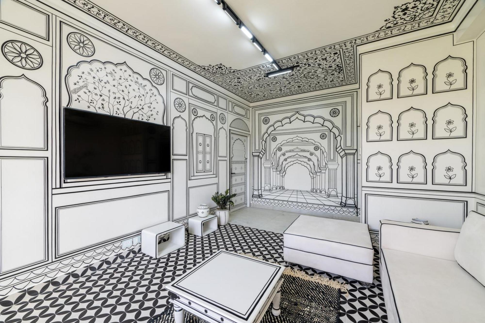 Lalluji Luxe * Jaipur