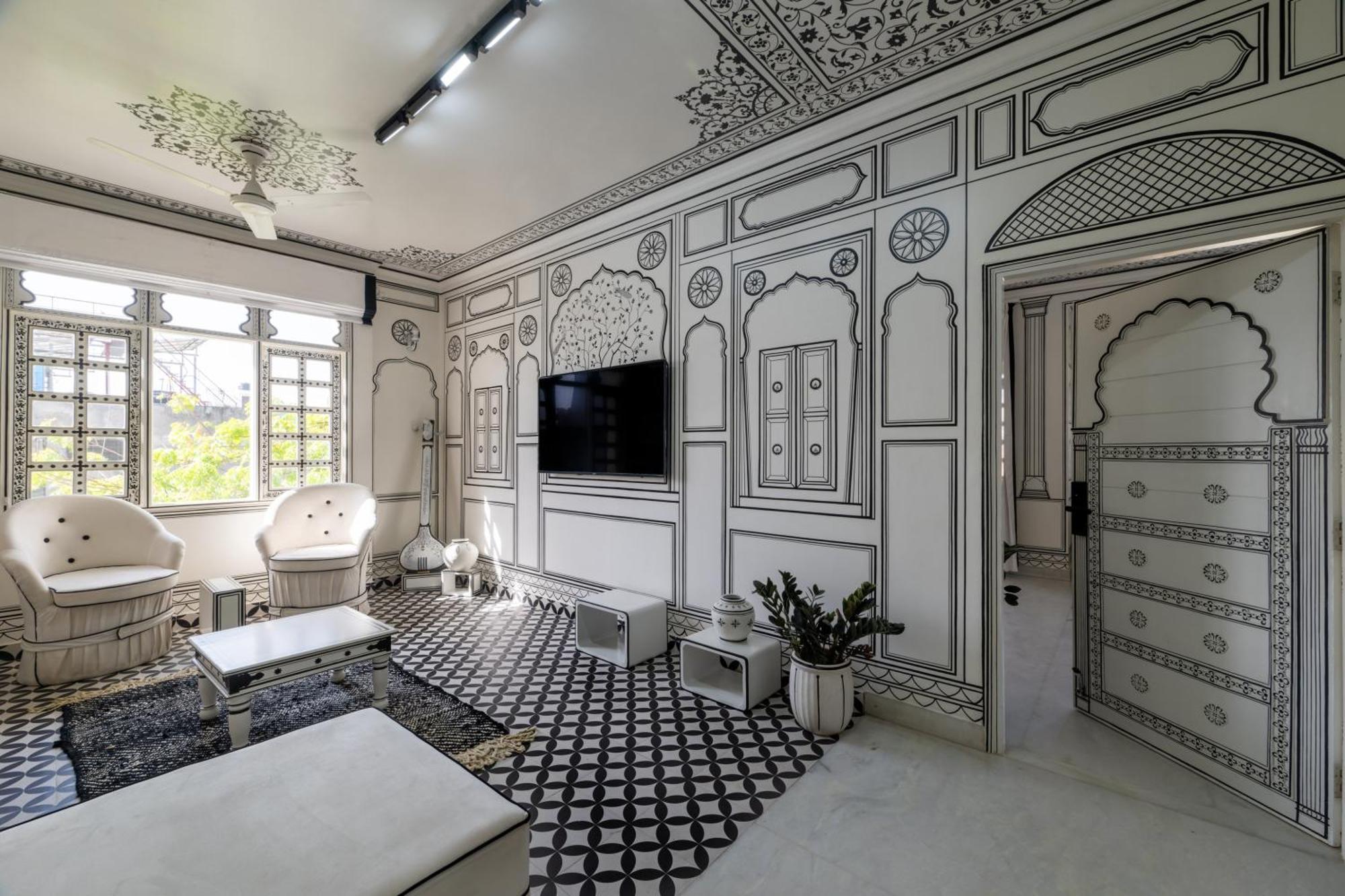 Lalluji Luxe * Jaipur