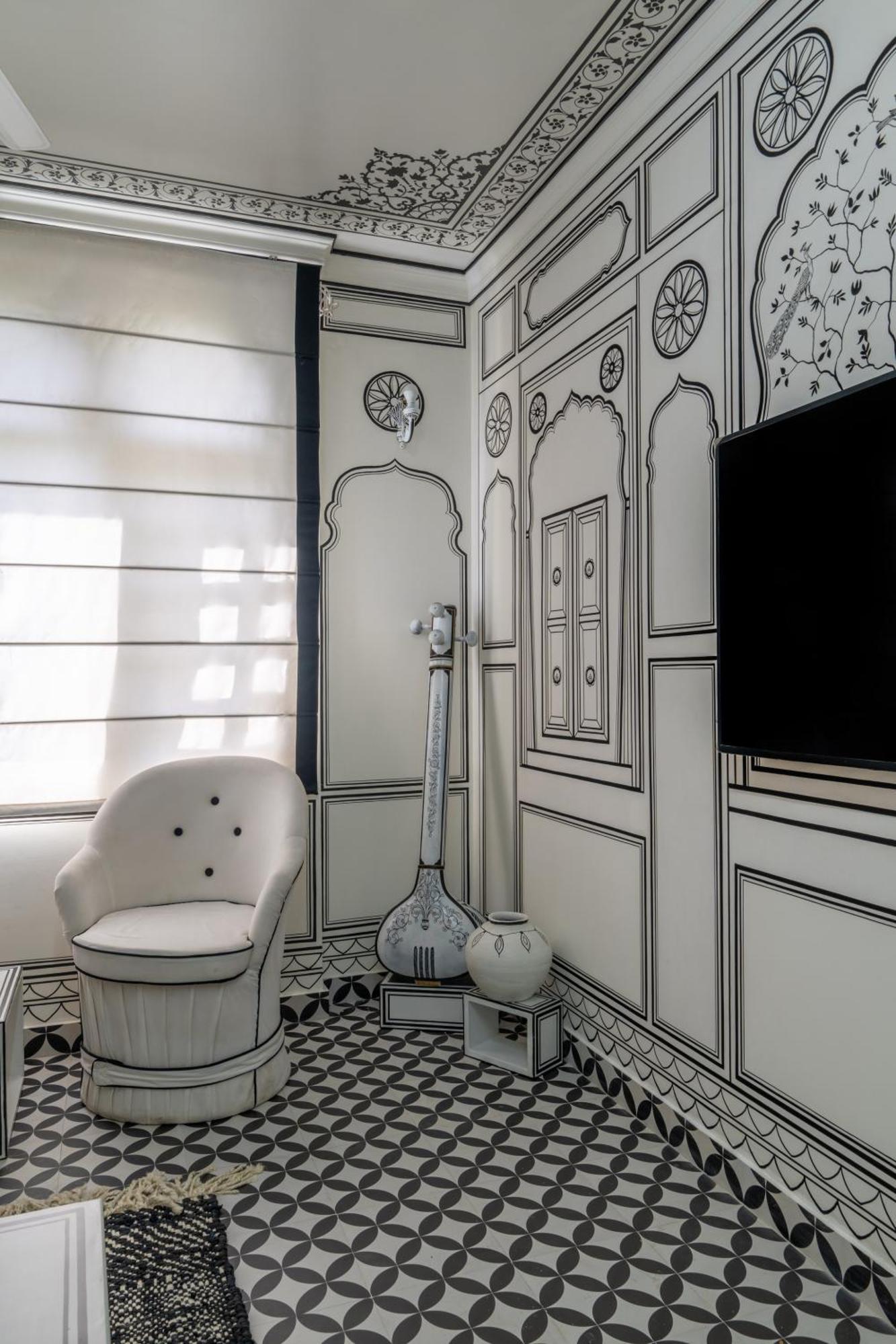 Lalluji Luxe * Jaipur