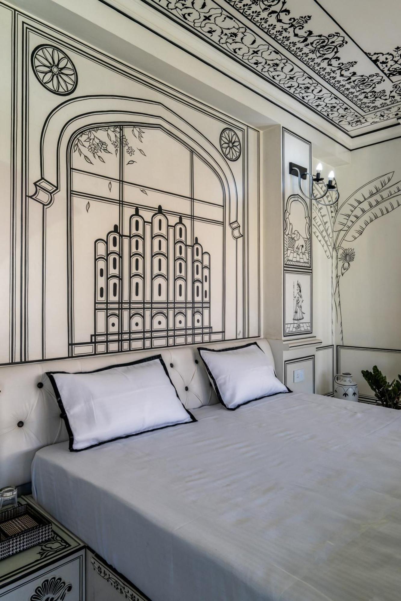 Lalluji Luxe