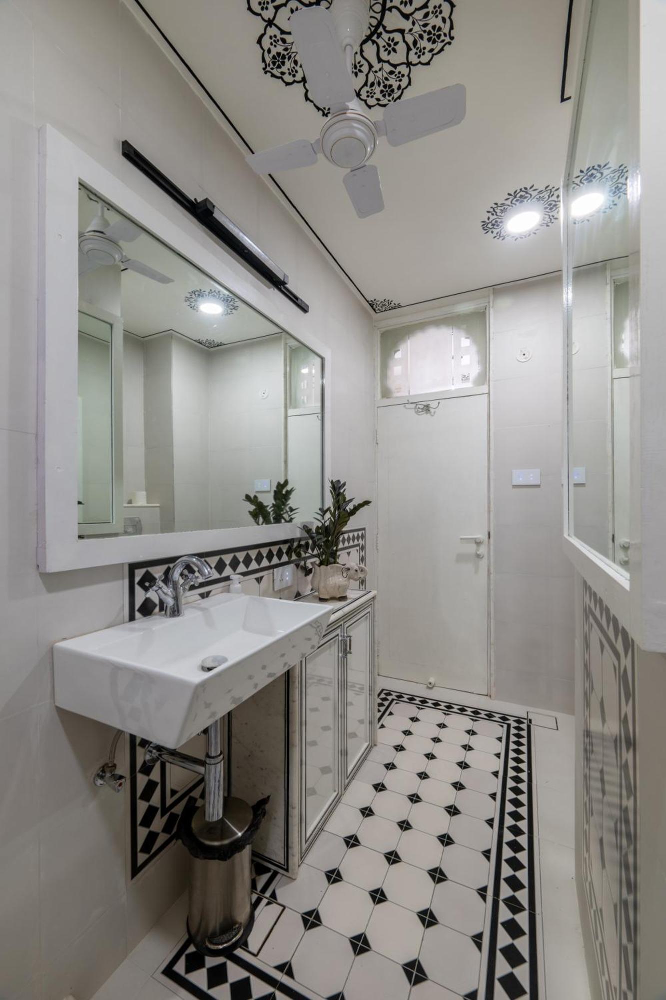 Lalluji Luxe Jaipur