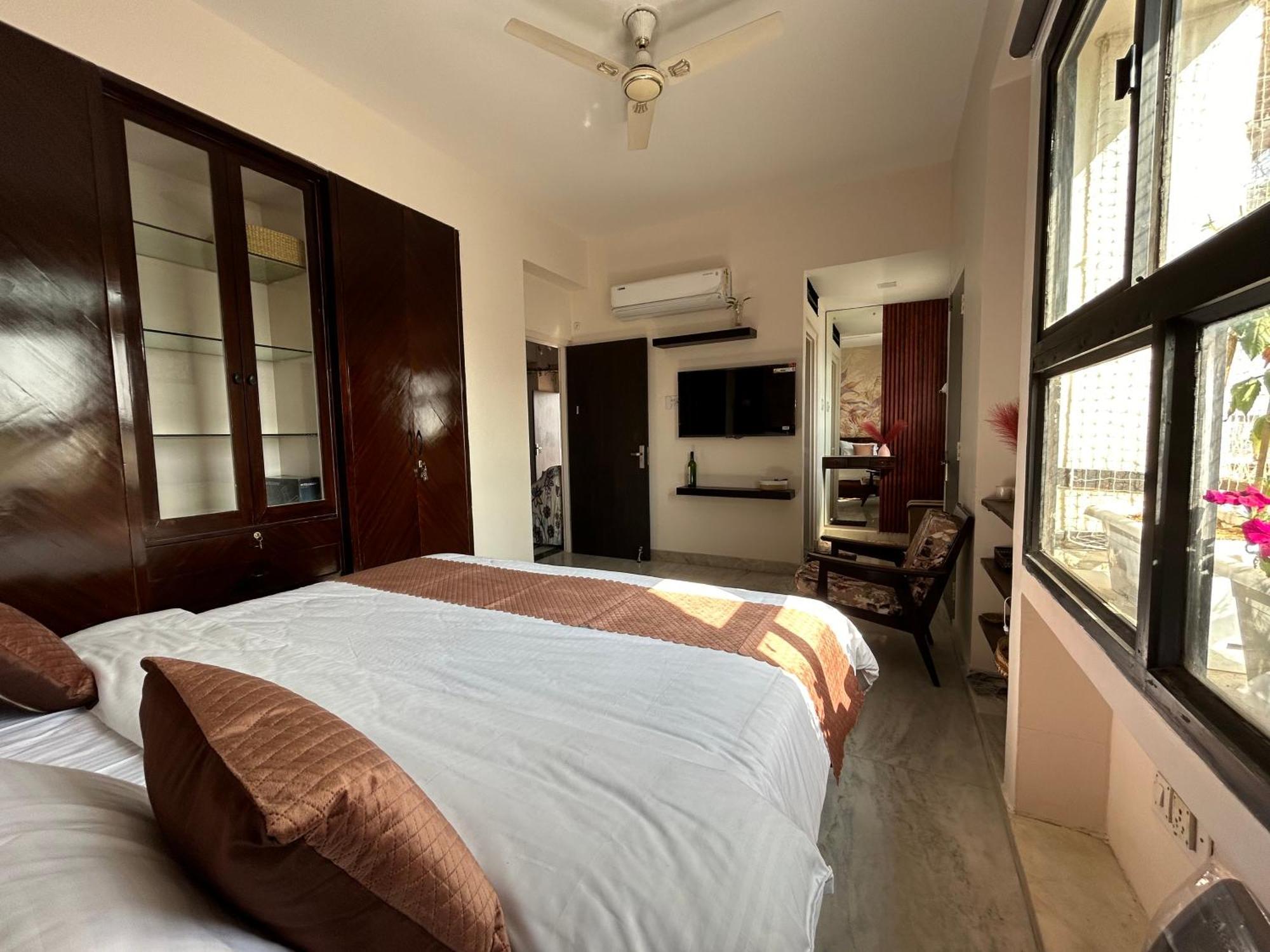 Elysium Apartment *