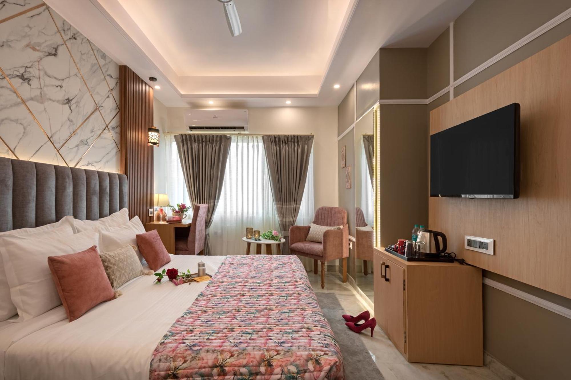 Sarang Palace - A Luxury Boutique