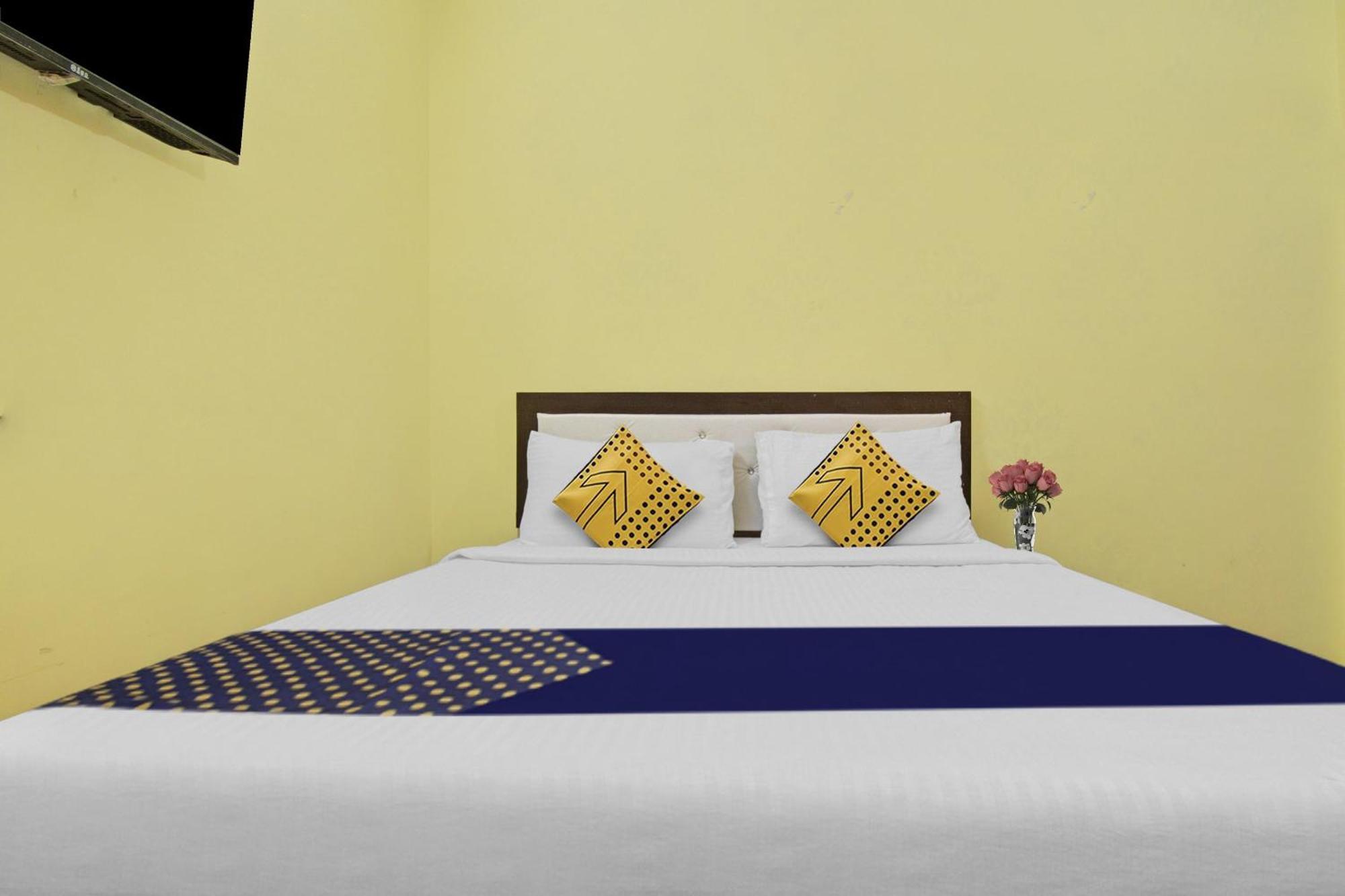 Hotel O Roshan 4*