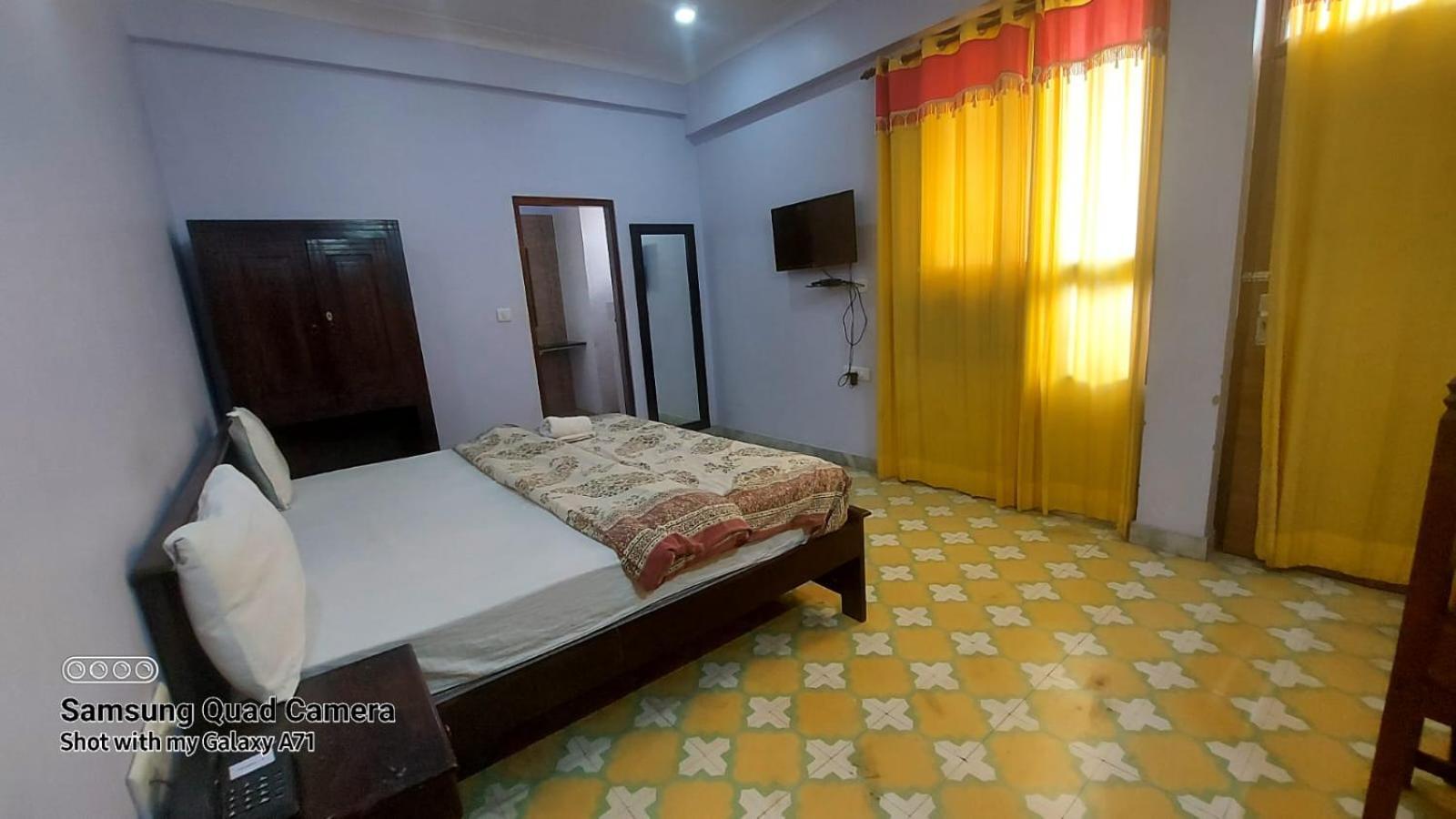 Rani Mahal 3*