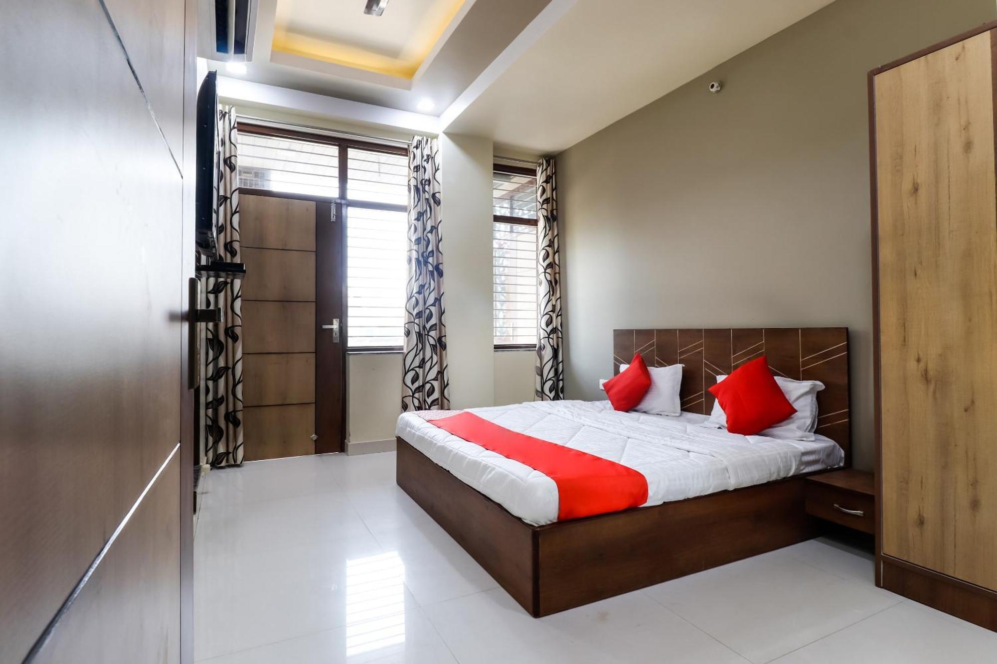 Hotel Flagship Shagun