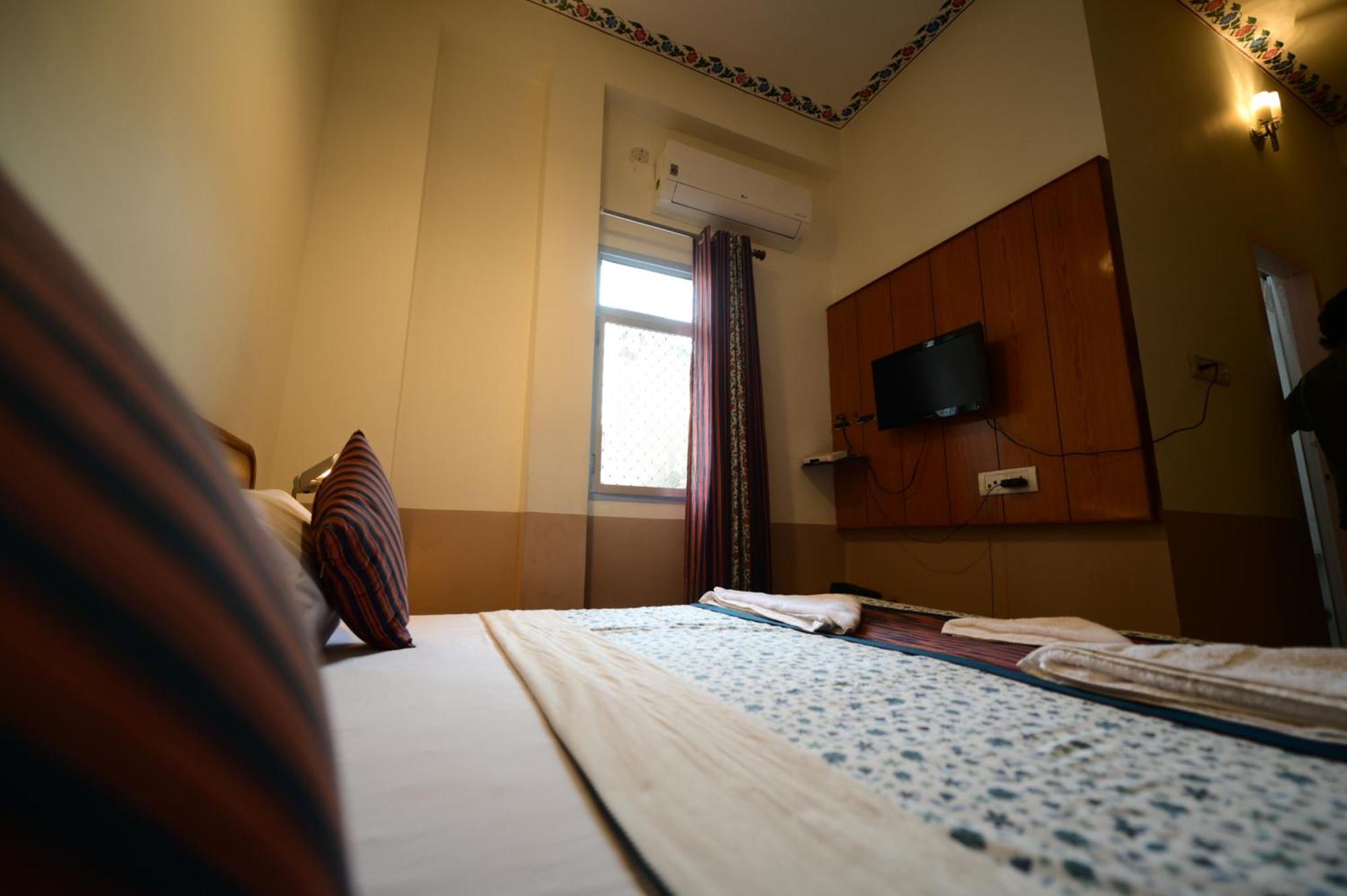 Chitra Katha - A Story Per Hotel Jaipur