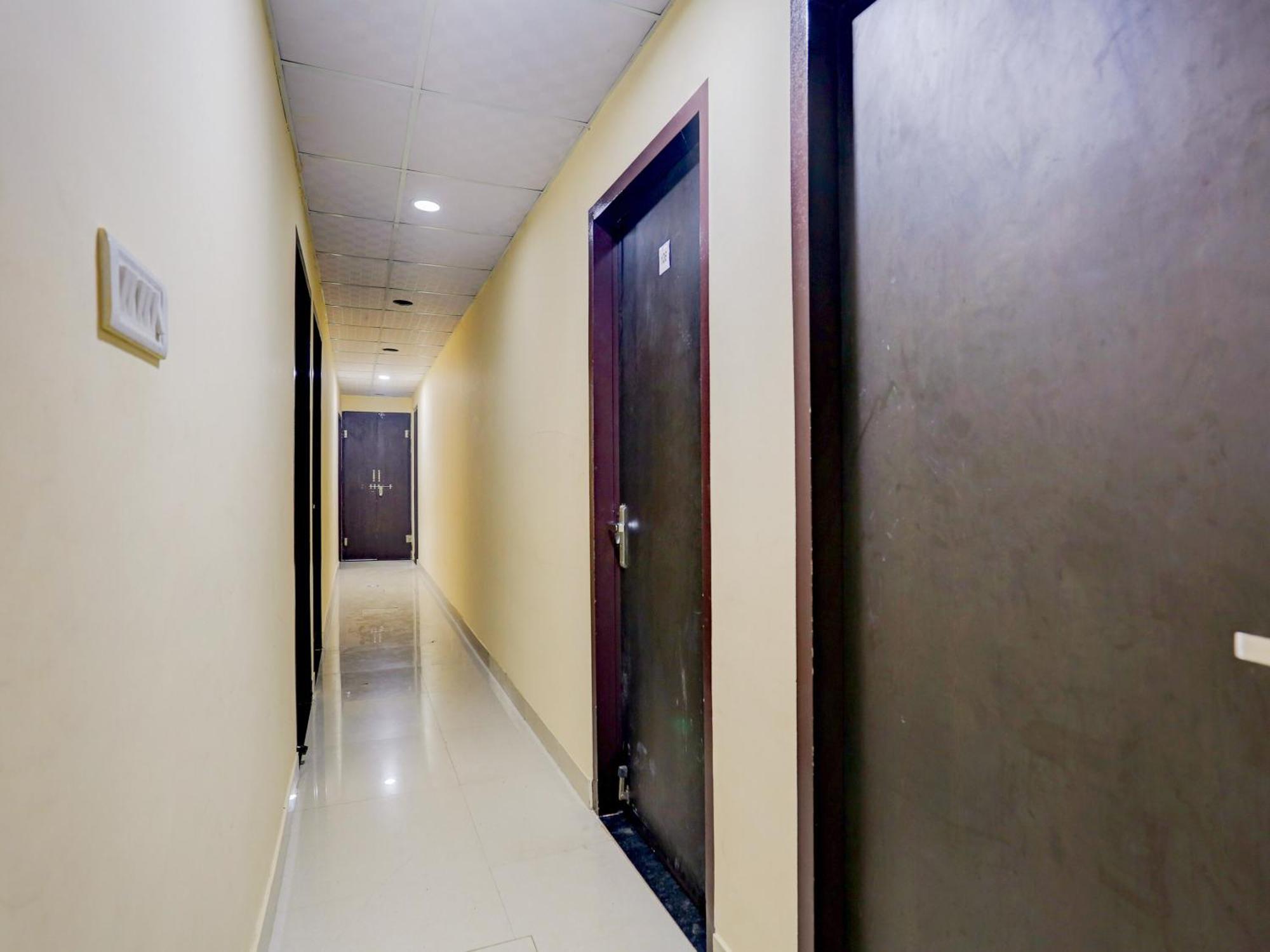 Hotel O Aravali 3*